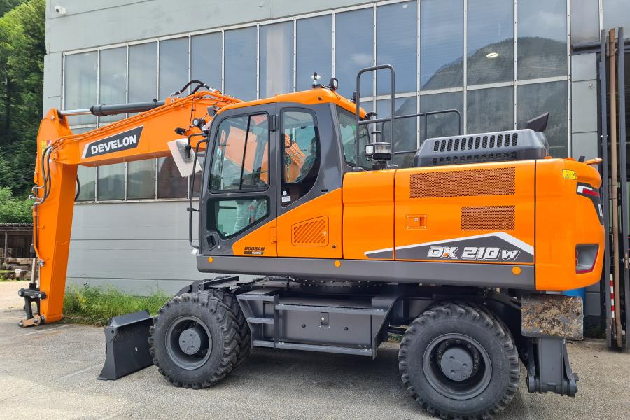  Mobilbagger Develon DX 210 W-7 mit Koller Prozessorkopf P60 oder P75	