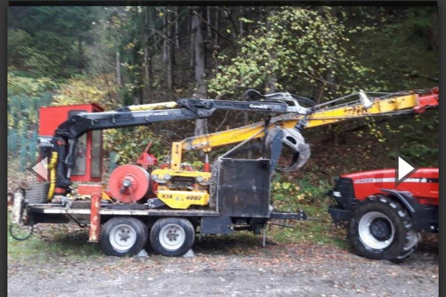 Koller Kippmast auf Anhänger mit Kran